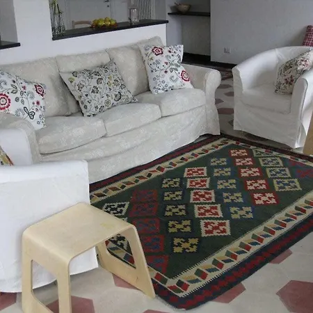 Casa Bianca Comfortable בית נופש קיאברי